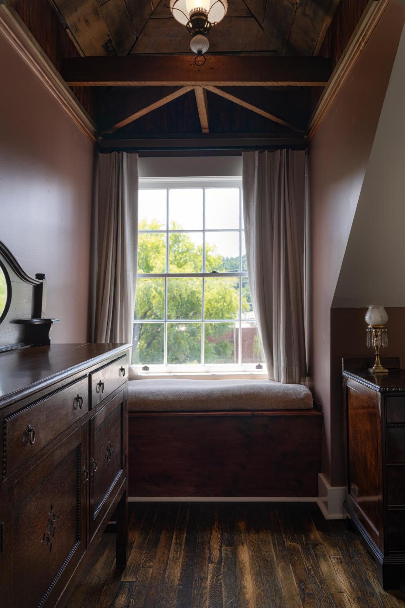 The Nuwray Hotel & Carriage House Burnsville Buitenkant foto