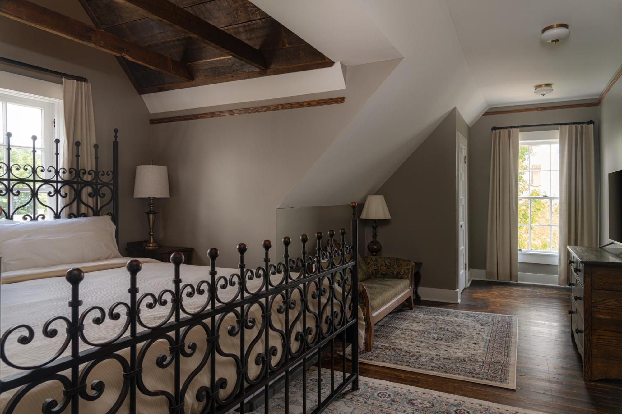 The Nuwray Hotel & Carriage House Burnsville Buitenkant foto
