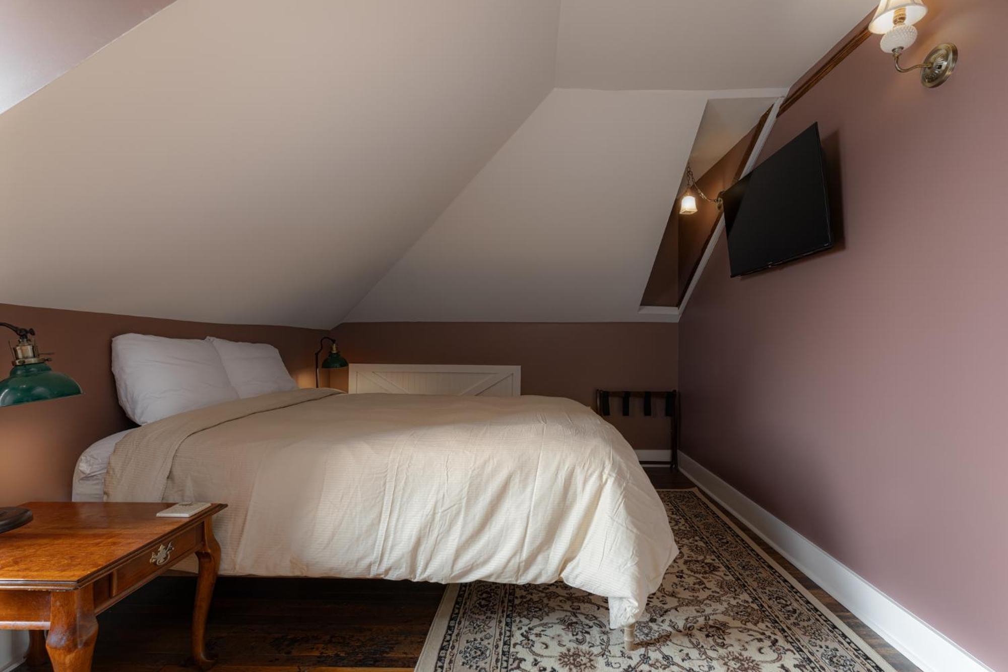 The Nuwray Hotel & Carriage House Burnsville Buitenkant foto