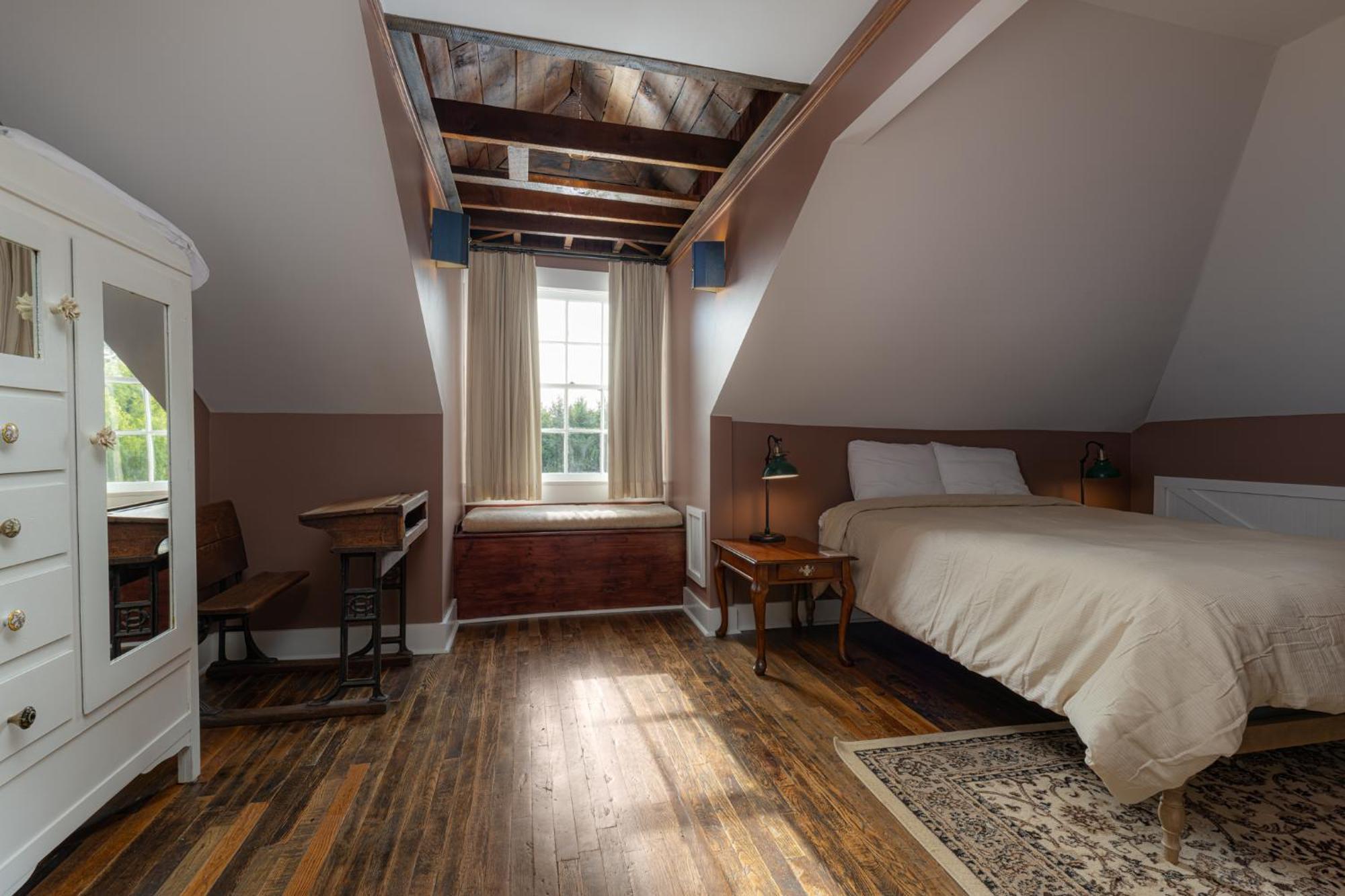 The Nuwray Hotel & Carriage House Burnsville Buitenkant foto