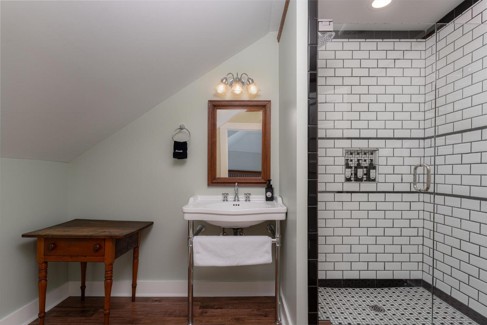 The Nuwray Hotel & Carriage House Burnsville Buitenkant foto