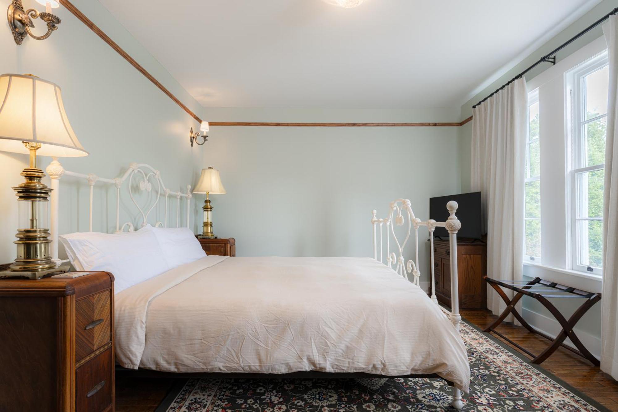 The Nuwray Hotel & Carriage House Burnsville Buitenkant foto