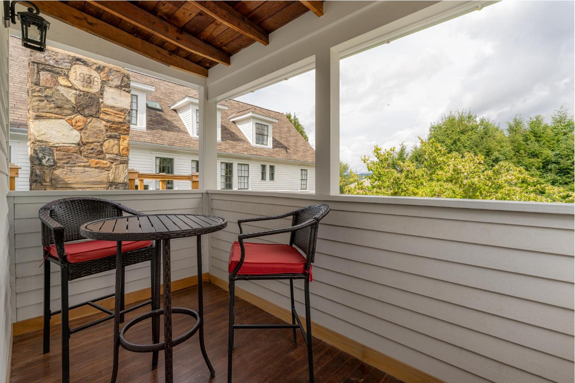 The Nuwray Hotel & Carriage House Burnsville Buitenkant foto